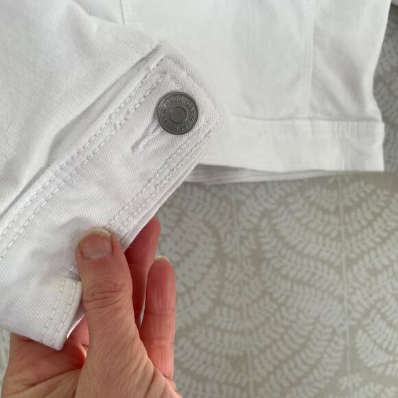 Cat & Jack Girl's Cotton Blend White Denim/Jean Jacket Snap Button Closure, 6 - Picture 8 of 12